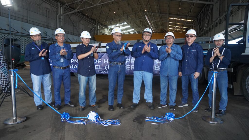 PT KS Kirim Produk Pelat Baja Perdana Pasca Reaktivasi HSM 1