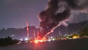 Kobaran Api di PT Timas Merak Gegerkan Warga, Ternyata Ini yang Terbakar