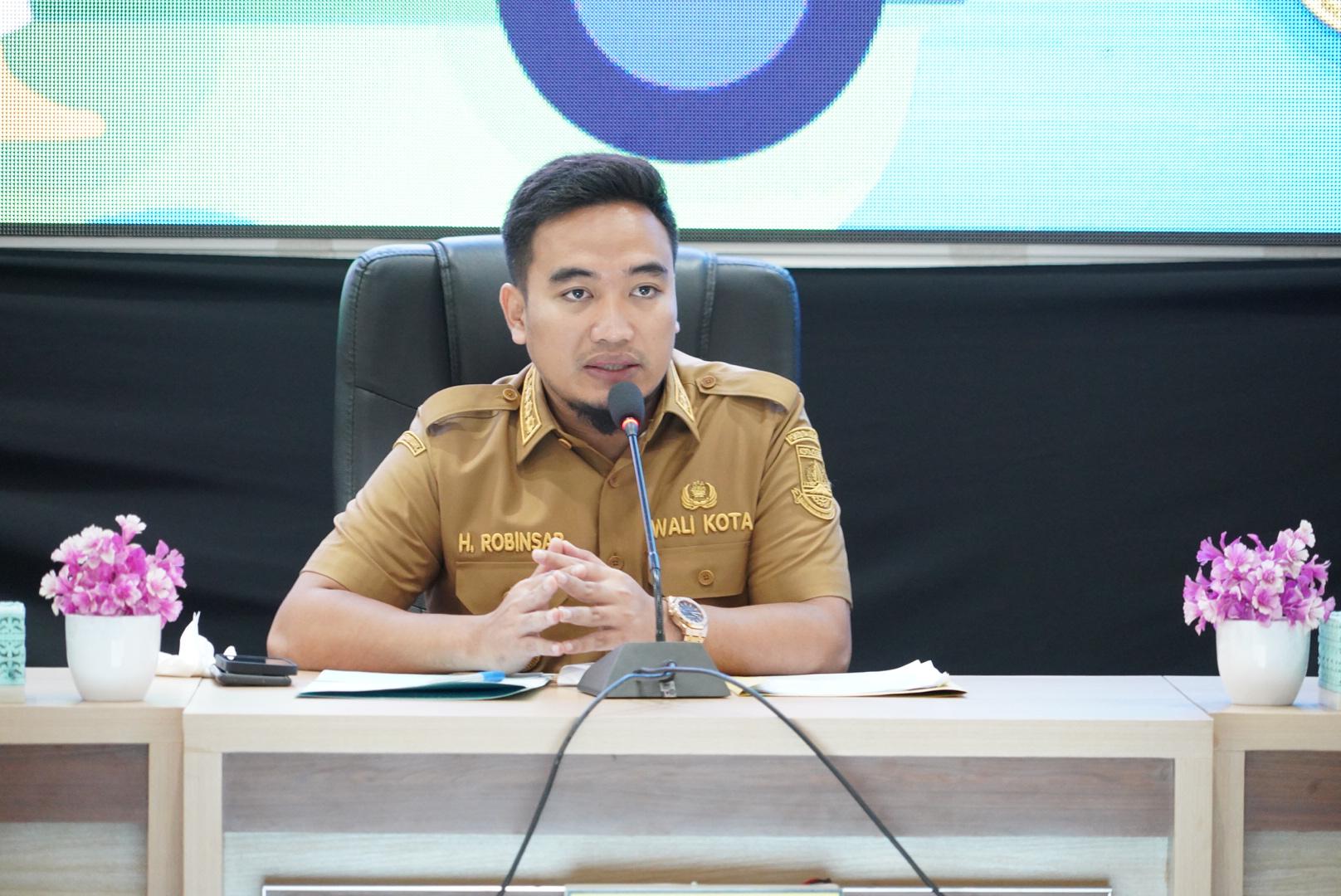 Wali Kota Cilegon Robinsar