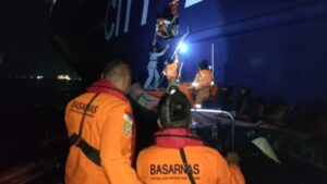 KMP Mutiara Ferindo II Terbakar, 17 ABK Hampir Terpanggang
