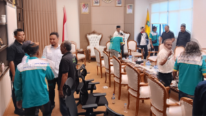 PHK 93 Buruh PT Bunga Sari Belum Temui Titik Terang, Serikat dan Manajemen Sepakat Lanjutkan Dialog