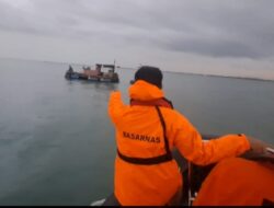 Nyawa di Ujung Arus, Begini Aksi Penyelamatan Nelayan Bojonegara
